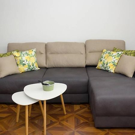 Perfect Summer Vacation Rental - One-Bedroom Flat By Flat Mаnager Topola Extérieur photo